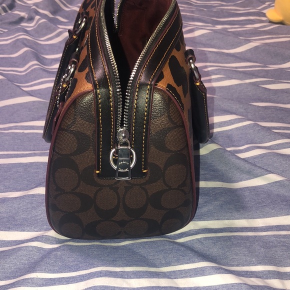 Coach handbag - Picture 3 of 8